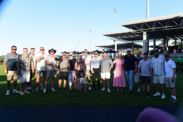 Smoke On The Water wins the Pink Ribbon Cup