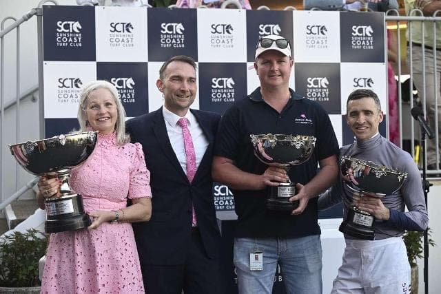 Smoke On The Water wins the Pink Ribbon Cup